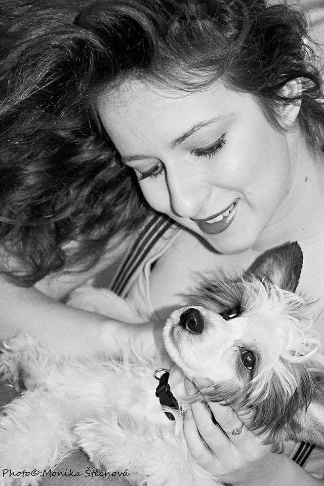 Alex Moravia Carolline